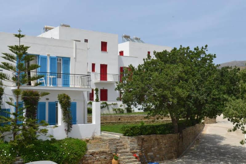 Ostria Hotel & Apartments Gavrio Exterior foto